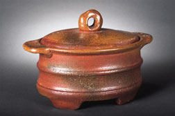 oval covered vessel